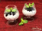 Mascarpone-Dessert mit Blaubeeren
