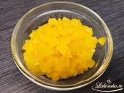 Cremiger Pudding mit Pfirsich