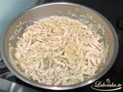 Funchoza mit Gemüse und Hähnchenfilet