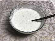 Sauerrahm-Knoblauch-Sauce