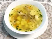 Hühnersuppe mit Knödeln