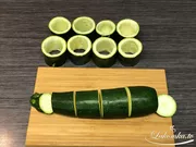 Gefüllte Zucchini