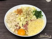 Gefüllte Zucchini