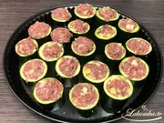 Gefüllte Zucchini