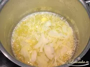 Gefüllte Zucchini