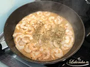 Garnelennudeln in cremiger Käsesauce
