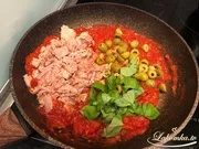 Pasta mit Thunfisch und Tomaten