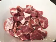 In Senf-Honig-Sauce gebackenes Fleisch