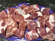 In Senf-Honig-Sauce gebackenes Fleisch