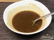 In Senf-Honig-Sauce gebackenes Fleisch