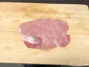 Mit Pilzen gefüllte Schweinefleischröllchen