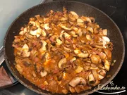 Schweinefilet im Speckmantel mit Pilzsauce