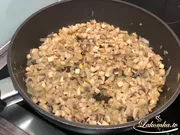 Hähnchenschenkel in einer Tüte