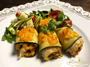 Zucchiniröllchen mit Hühnchen