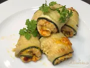 Zucchiniröllchen mit Hühnchen