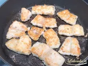 Gebratener Fisch mit Tomatensauce