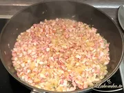 Kuchen mit Kartoffeln im Ofen