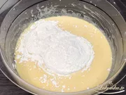 Kuchen mit Kartoffeln im Ofen