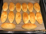 Kuchen mit Kartoffeln im Ofen
