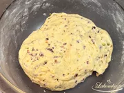 Sablé mit Pistazien und Preiselbeeren