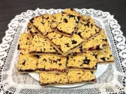 Geriebener Shortbread-Kuchen mit Marmelade